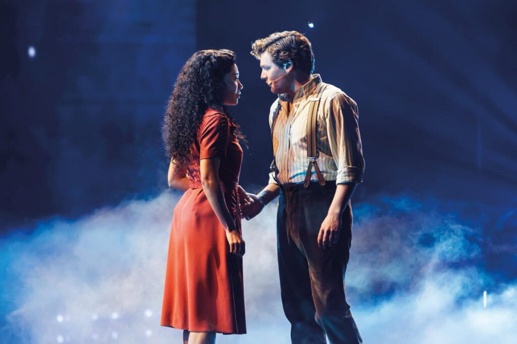 Maak jouw bezoek aan 40-45, de Musical in Barneveld compleet