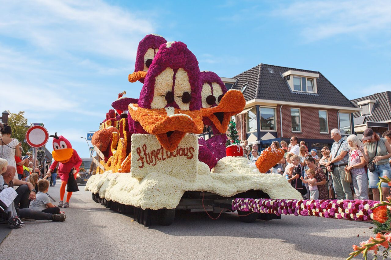Floralia Bloemencorso Voorthuizen 2025 - 19 t/m 21 september draait alles in Voorthuizen weer om bloemen