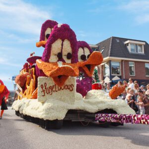 Floralia Bloemencorso Voorthuizen 2025 - 19 t/m 21 september draait alles in Voorthuizen weer om bloemen